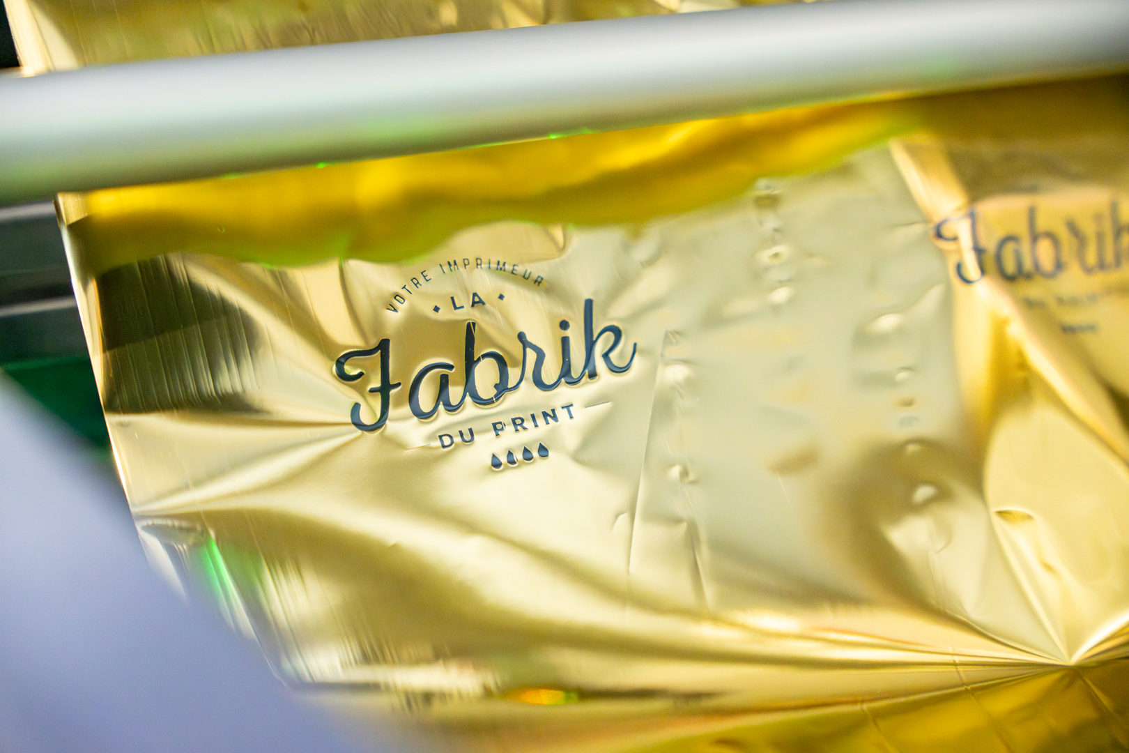 Impression blanc sur blanc sur la papeterie Champagne Cattier