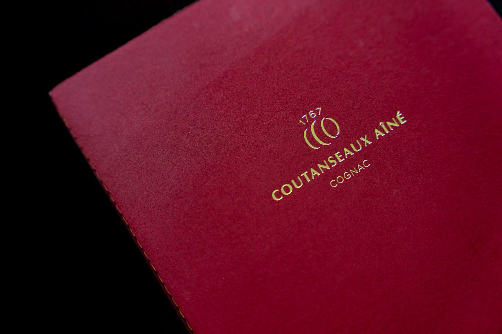 Étui rouge Coutanseaux Aîné marqué à la dorure à chaud or